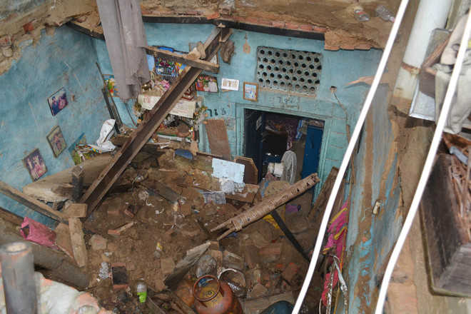 OVER 200 HOUSES COLLAPSE IN NDOLA