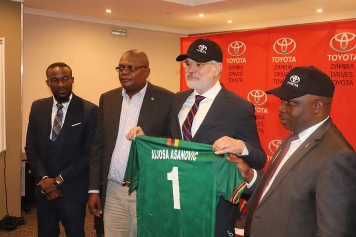 FAZ appoints Asanovic Coach