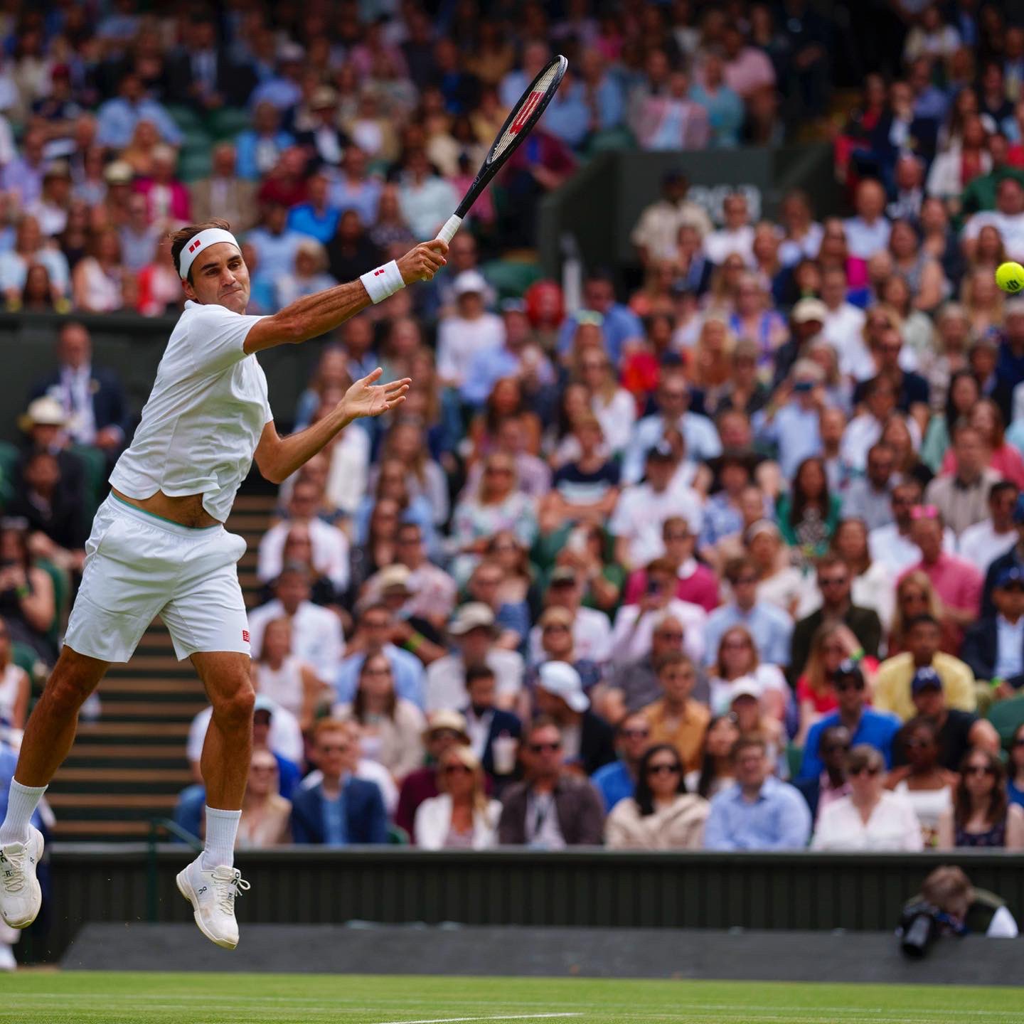 ROGER FEDERER ANNOUNCES RETIREMENT FROM TENNIS AFTER STELLAR CAREER