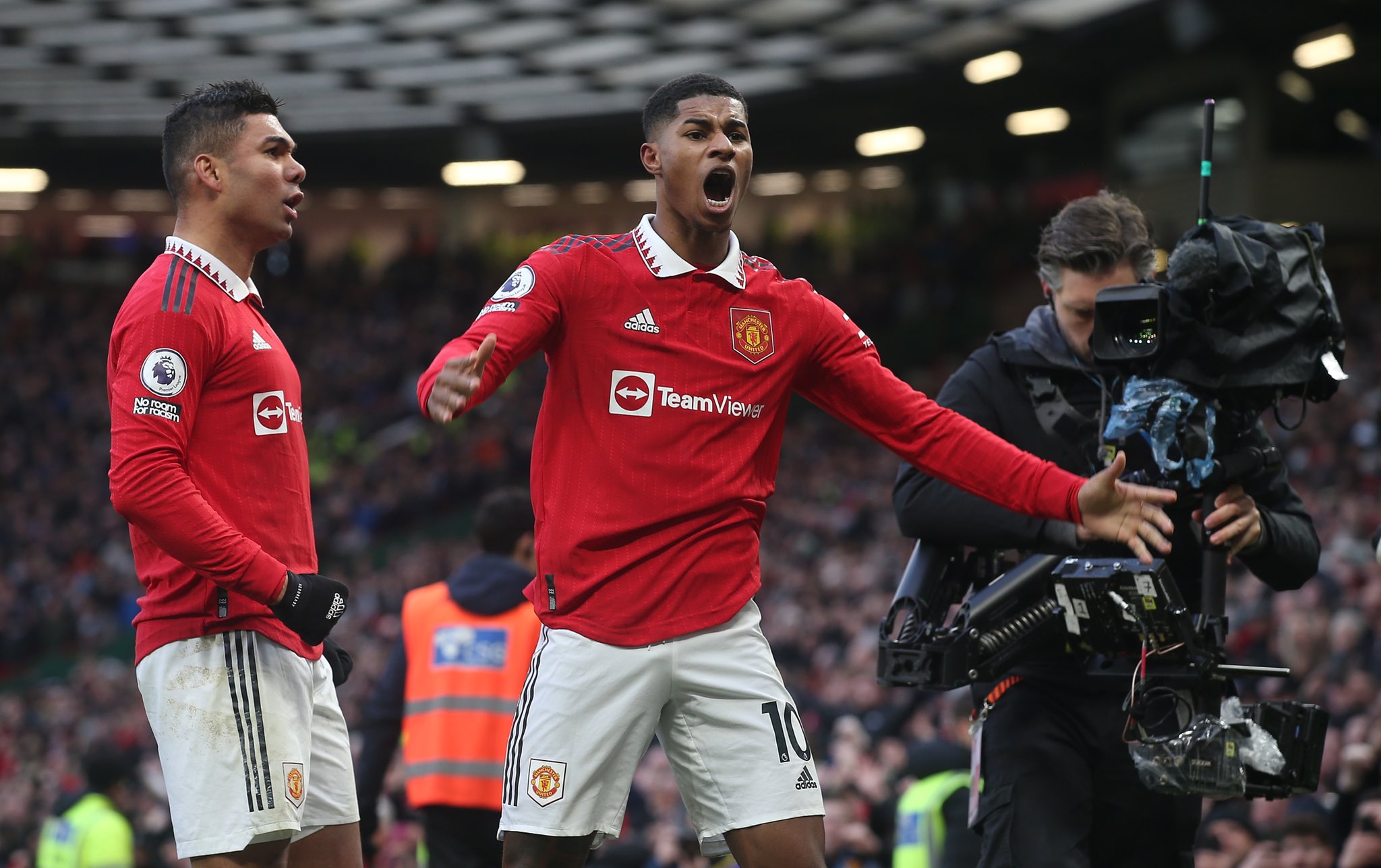 Rashford the hero again as Man United come back to beat Man City in dramatic derby
