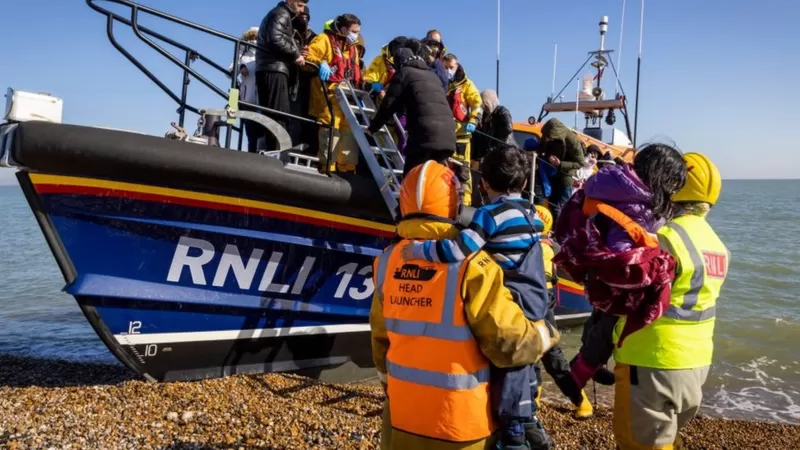 Channel migrants face lifetime ban on returning to UK