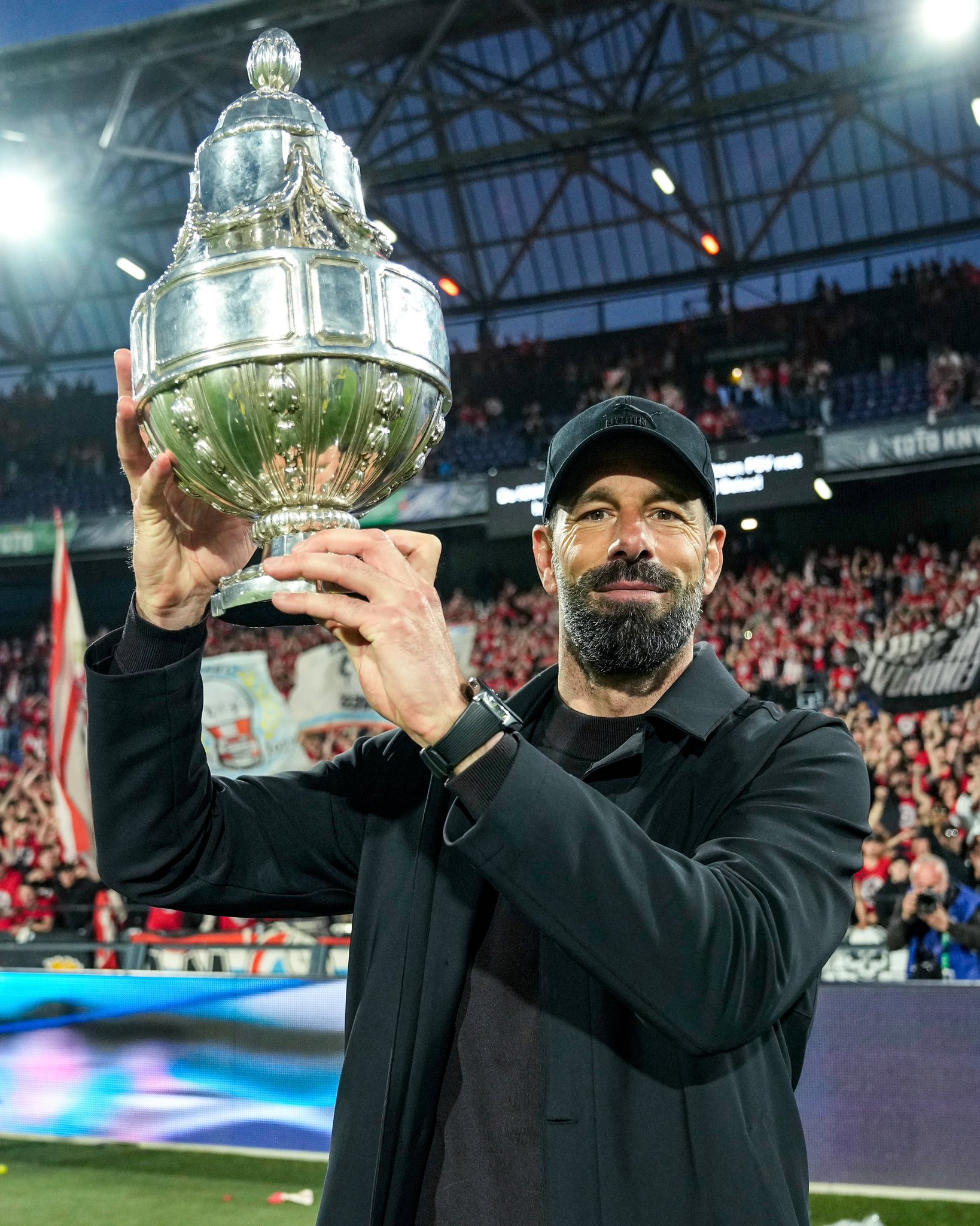Ruud van Nistelrooy Resigns as PSV Eindhoven Head Coach