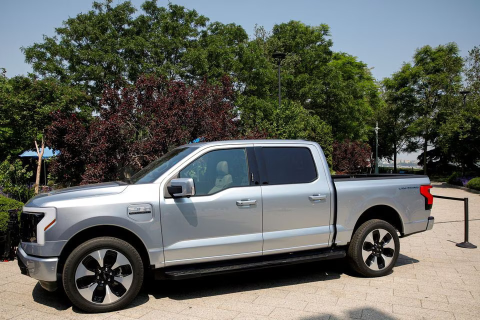 Ford recalls 870,000 F-150 trucks over unexpected parking brake activation