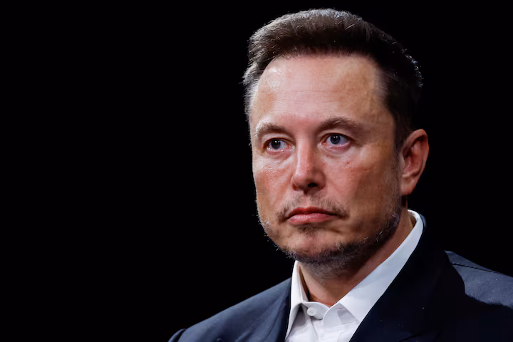 Tesla director Gebbia says he discussed selling house to Musk