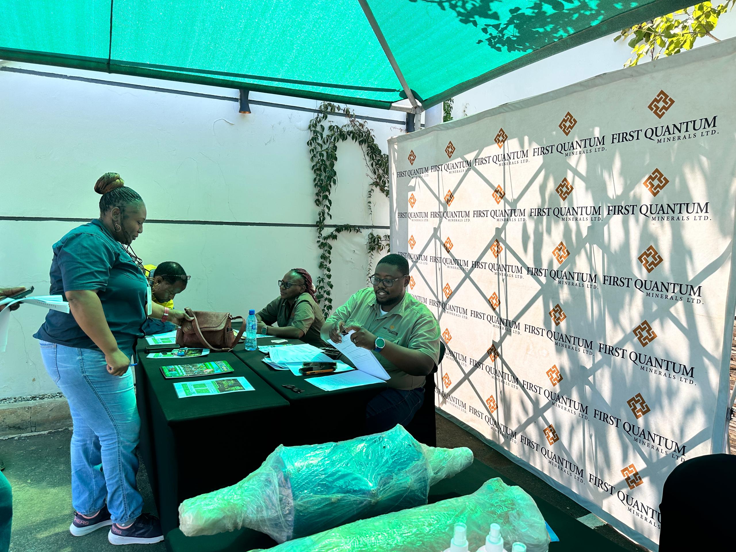 Mine contractors endorse local content SI